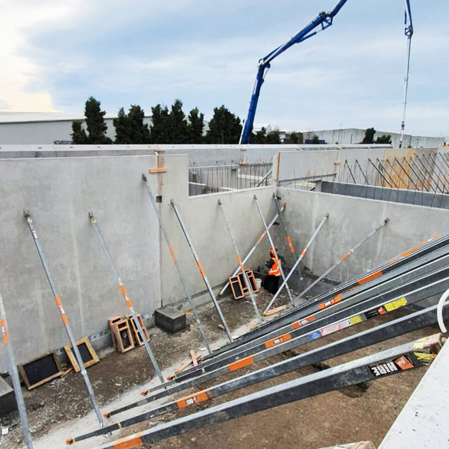 Adjustable Tilt Panel Props