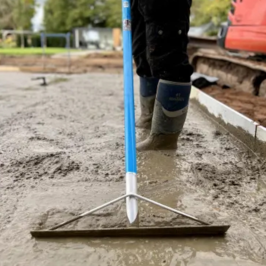 Con Rete Rake Ox Concrete Rakes – TotalSite Supplies
