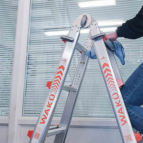 The Waku Telescopic Ladder